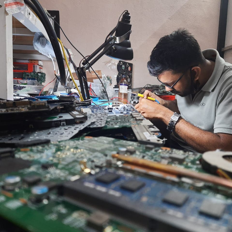 Laptop Motherboard service
